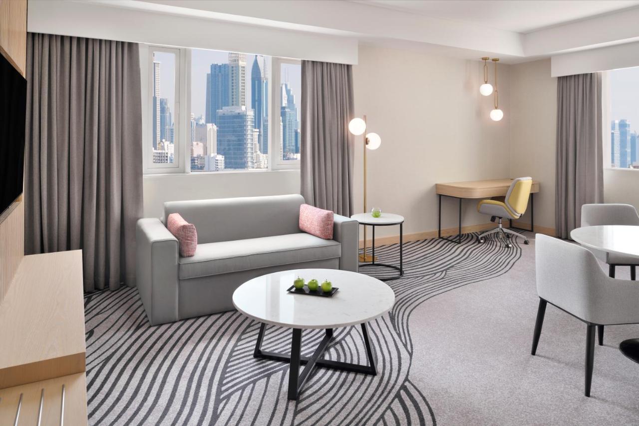 Crowne Plaza - Dubai Jumeirah By Ihg Esterno foto Suite